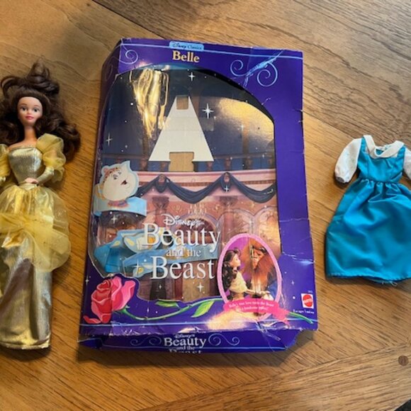 1991 Disney Classics Belle Barbie Beauty & the Beast - Picture 8 of 8